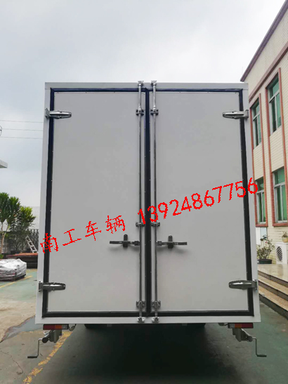 1.5吨白色厢式开云（中国）2I.jpg